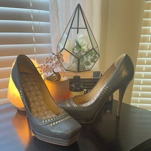 LAMB (Gwen Stefani) stilettos. Gray with gold/brass Size 10